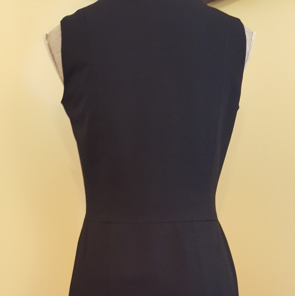 Dress - Picture 4 of 5